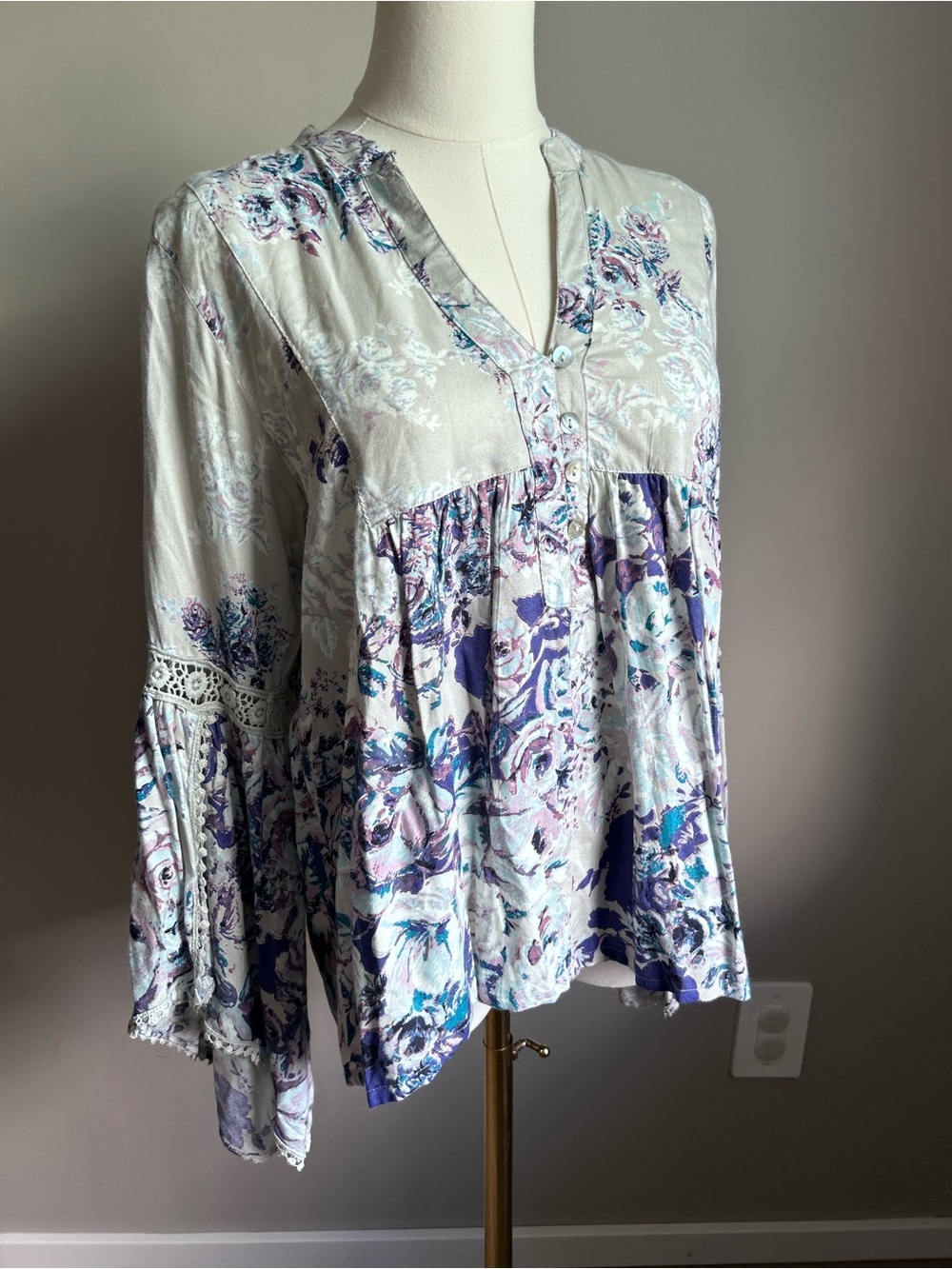Boho Floral Peasant Blouse Lavender Cream bell sleeves festival romantic flowers